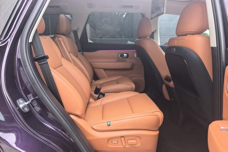 Used Leapmotor C16 2024 Pure Electric 520 Deluxe Edition Left Rear Seat