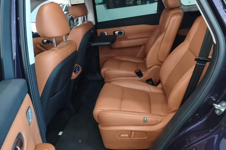 Used Leapmotor C16 2024 Range-Extended 200 LiDAR Edition Left Rear Seat