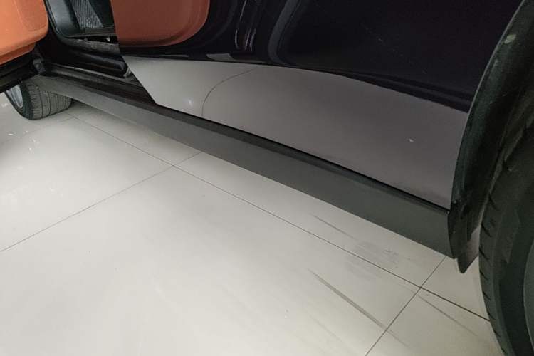 Used Leapmotor C16 2024 Range-Extended 200 LiDAR Edition Left Side Sill