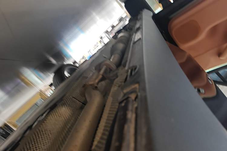 Used Leapmotor C16 2024 Range-Extended 200 LiDAR Edition Left Side Sill