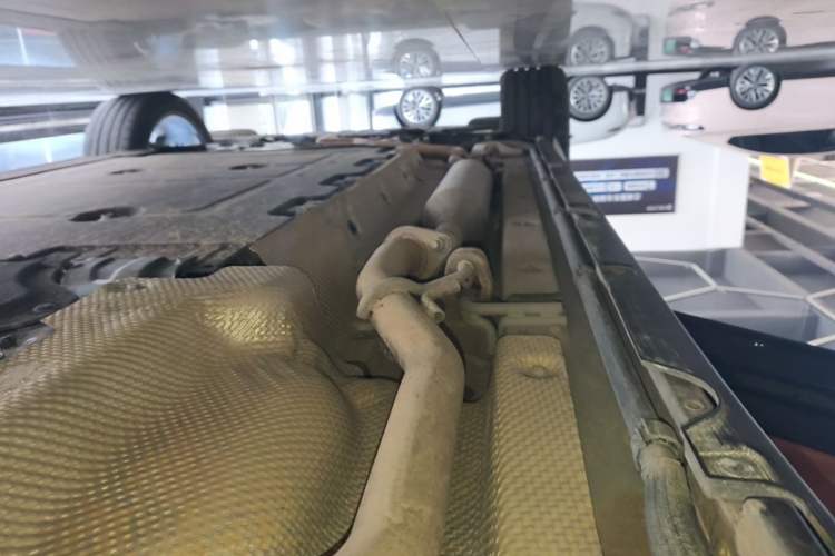 Used Leapmotor C16 2024 Range-Extended 200 LiDAR Edition Left Side Sill