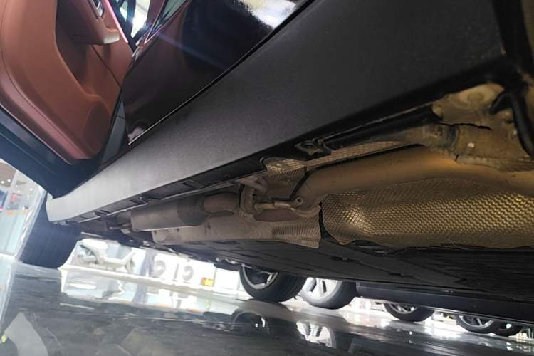 Used Leapmotor C16 2024 Range-Extended 200 LiDAR Edition Left Side Sill