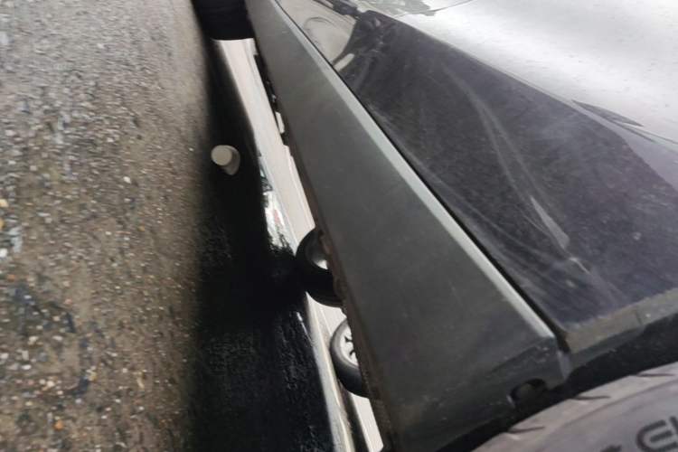 Used Leapmotor C16 2024 Range-Extended 200 LiDAR Edition Left Side Sill