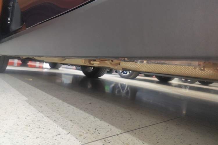 Used Leapmotor C16 2024 Range-Extended 200 LiDAR Edition Left Side Sill