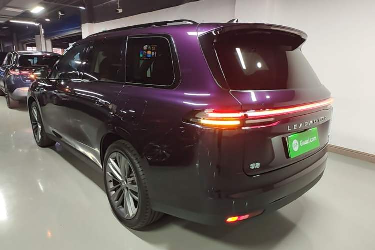 Used Leapmotor C16 2024 Range-Extended 200 Luxury Edition Rear Left 45 Deg
