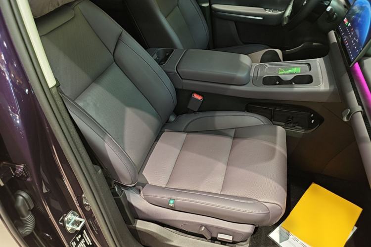 Used Leapmotor C16 2024 All-Electric 520 LiDAR Edition Right Front Seat