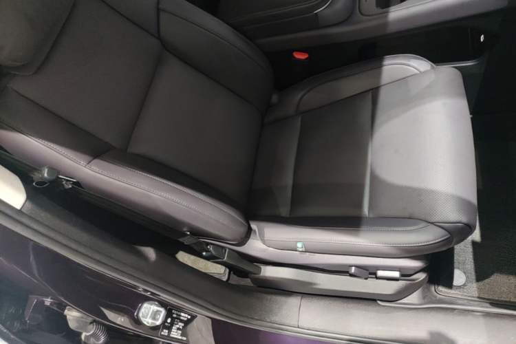 Used Leapmotor C16 2024 All-Electric 580 Luxury Edition Right Front Seat