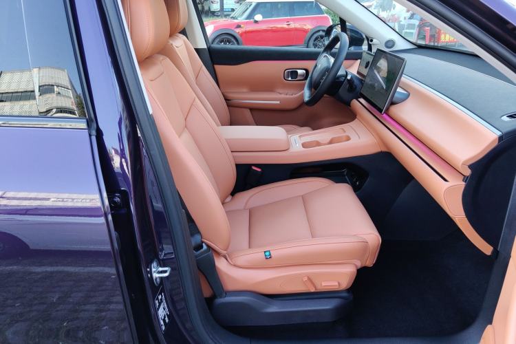 Used Leapmotor C16 2024 Range-Extended 200 LiDAR Edition Right Front Seat