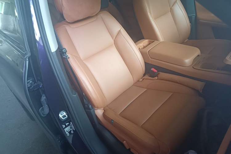 Used Leapmotor C16 2024 Range-Extended 200 LiDAR Edition Right Front Seat