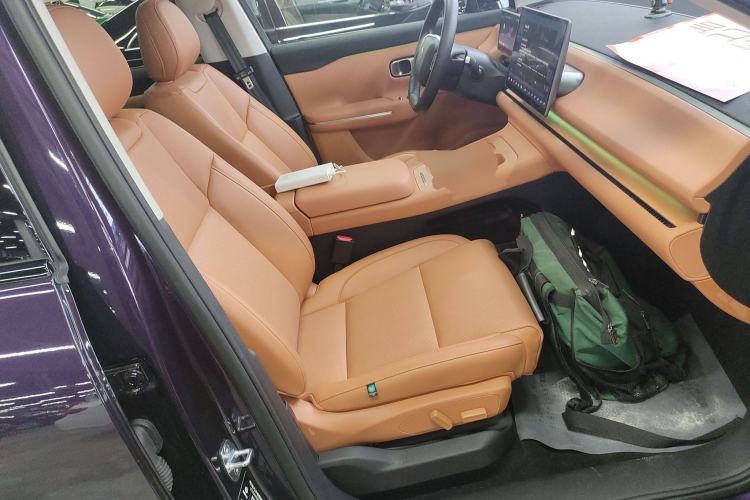 Used Leapmotor C16 2024 Range-Extended 200 LiDAR Edition Right Front Seat