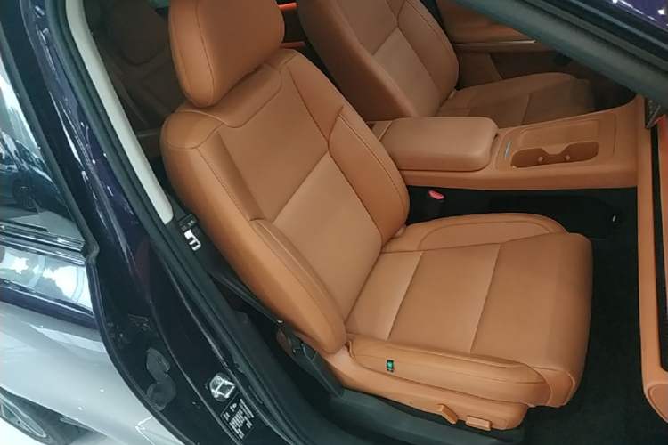 Used Leapmotor C16 2024 Range-Extended 200 LiDAR Edition Right Front Seat