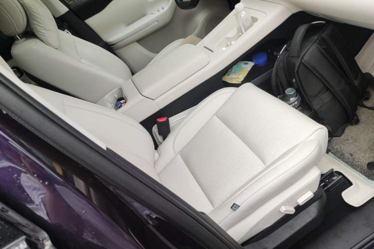 Used Leapmotor C16 2024 Range-Extended 200 LiDAR Edition Right Front Seat