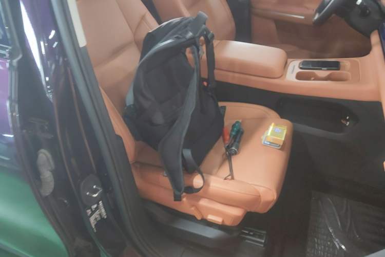 Used Leapmotor C16 2024 Pure Electric 520 Deluxe Edition Right Front Seat