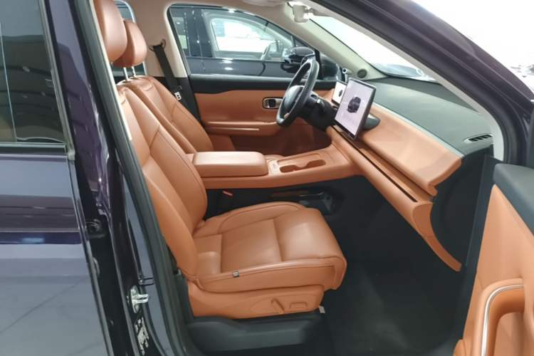 Used Leapmotor C16 2024 Range-Extended 200 LiDAR Edition Right Front Seat