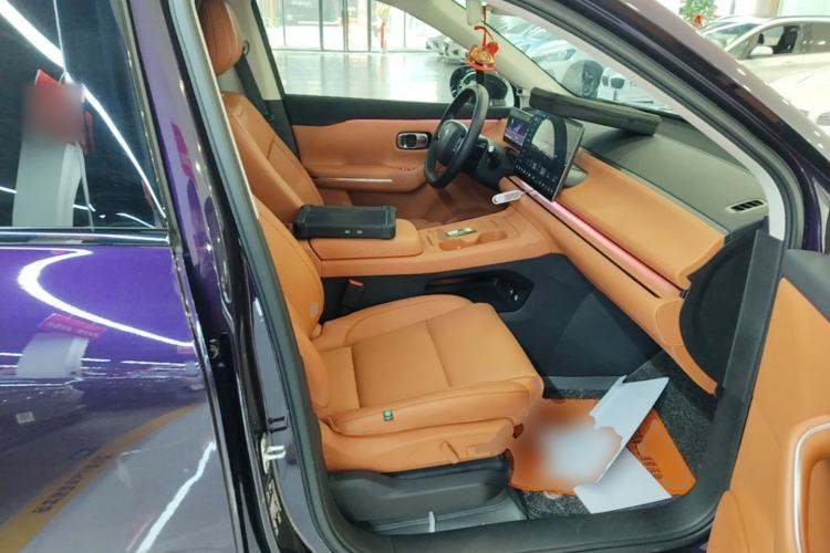 Used Leapmotor C16 2024 Range-Extended 200 LiDAR Edition Right Front Seat