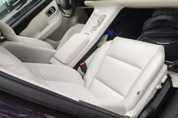 Used Leapmotor C16 2024 Range-Extended 200 LiDAR Edition Right Front Seat