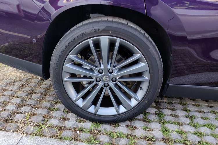 Used Leapmotor C16 2024 Range-Extended 200 LiDAR Edition Right Rear Wheel Hub
