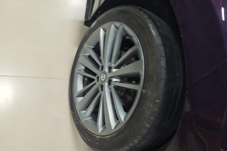 Used Leapmotor C16 2024 Pure Electric 520 Deluxe Edition Right Rear Wheel Hub