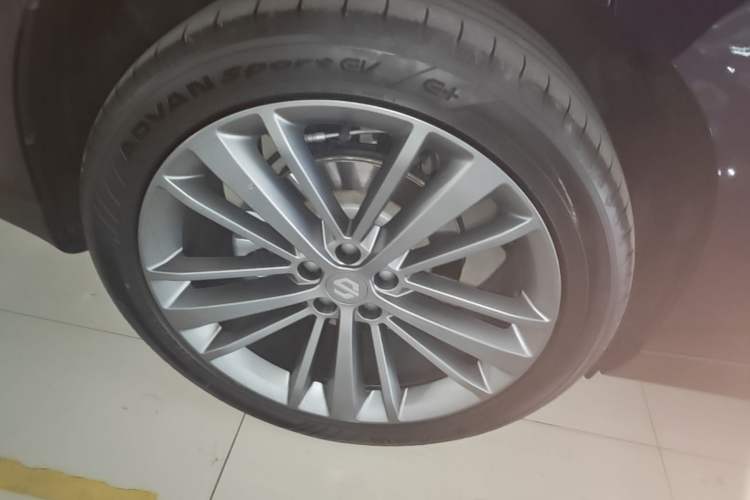 Used Leapmotor C16 2024 Range-Extended 200 LiDAR Edition Right Rear Wheel Hub