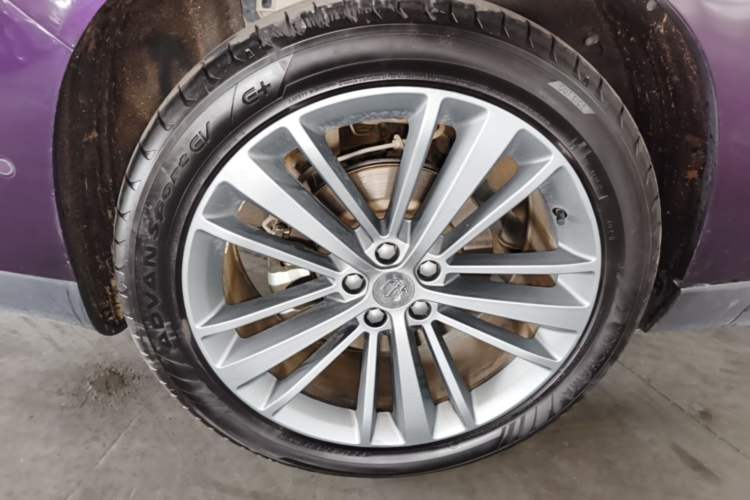 Used Leapmotor C16 2024 Range-Extended 200 LiDAR Edition Right Rear Wheel Hub