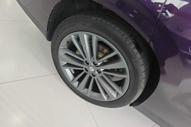 Used Leapmotor C16 2024 Range-Extended 200 LiDAR Edition Right Rear Wheel Hub