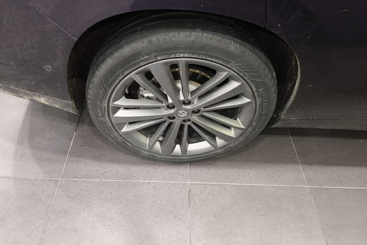 Used Leapmotor C16 2024 Range-Extended 200 Luxury Edition Right Rear Wheel Hub