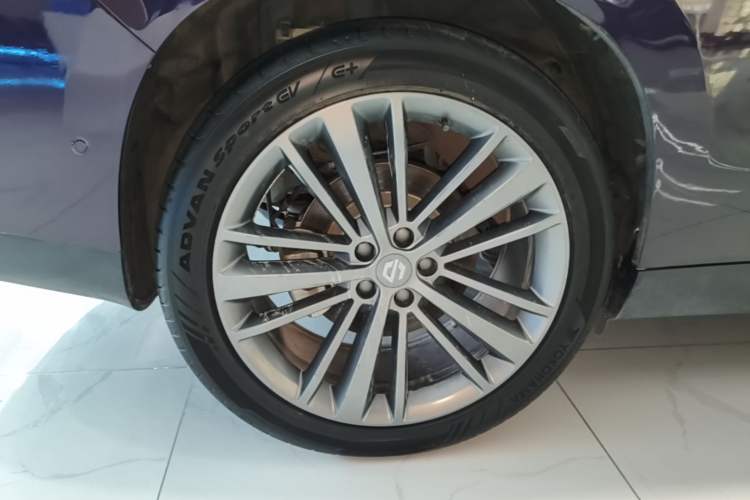Used Leapmotor C16 2024 Range-Extended 200 LiDAR Edition Right Rear Wheel Hub