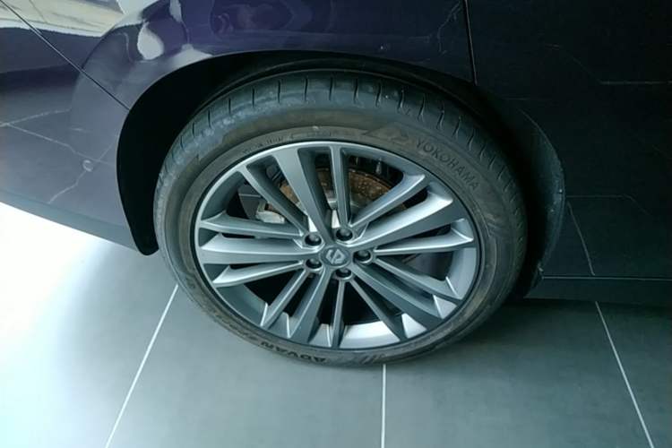 Used Leapmotor C16 2024 Range-Extended 200 LiDAR Edition Right Rear Wheel Hub