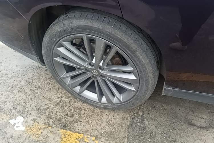Used Leapmotor C16 2024 Range-Extended 200 Luxury Edition Right Rear Wheel Hub