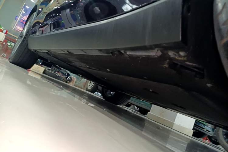Used Leapmotor C16 2024 Range-Extended 200 LiDAR Edition Right Side Sill