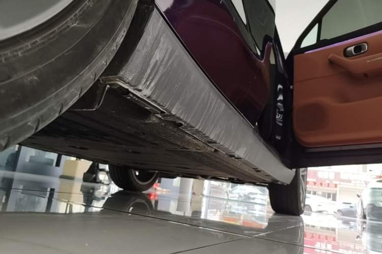 Used Leapmotor C16 2024 Range-Extended 200 LiDAR Edition Right Side Sill