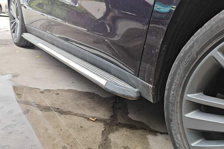 Used Leapmotor C16 2024 Range-Extended 200 LiDAR Edition Right Side Sill