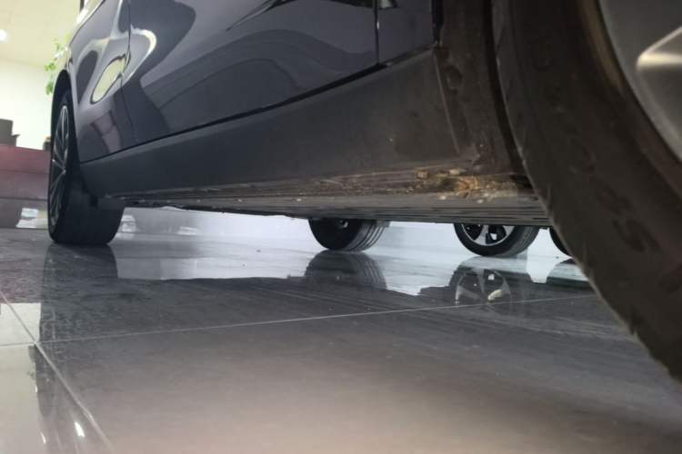 Used Leapmotor C16 2024 Pure Electric 520 Deluxe Edition Right Side Sill