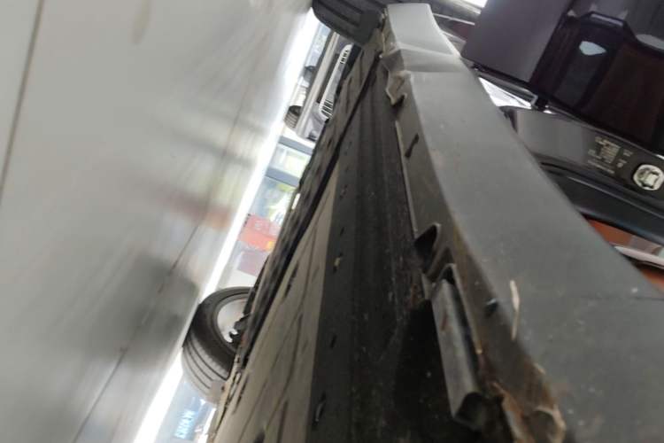 Used Leapmotor C16 2024 Range-Extended 200 LiDAR Edition Right Side Sill