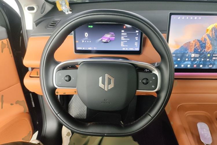 Used Leapmotor C16 2024 Range-Extended 200 LiDAR Edition Steering Wheel