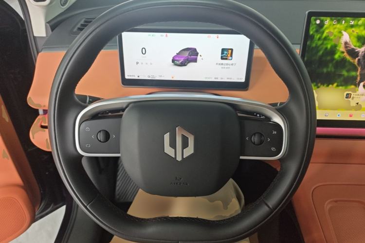 Used Leapmotor C16 2024 Range-Extended 200 LiDAR Edition Steering Wheel