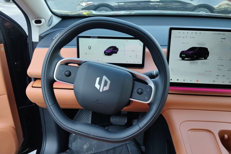 Used Leapmotor C16 2024 Range-Extended 200 LiDAR Edition Steering Wheel