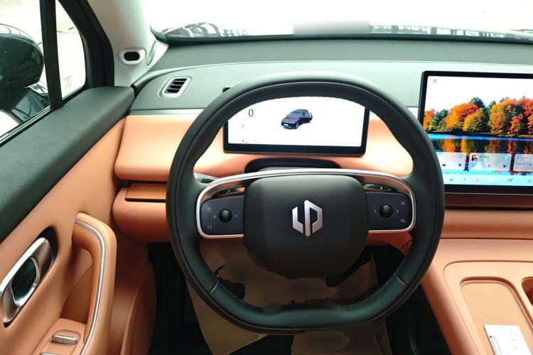 Used Leapmotor C16 2024 Range-Extended 200 LiDAR Edition Steering Wheel