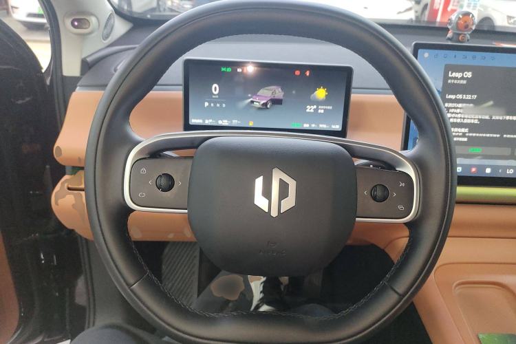 Used Leapmotor C16 2024 Range-Extended 200 LiDAR Edition Steering Wheel