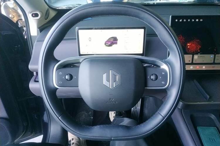 Used Leapmotor C16 2024 Range-Extended 200 Luxury Edition Steering Wheel