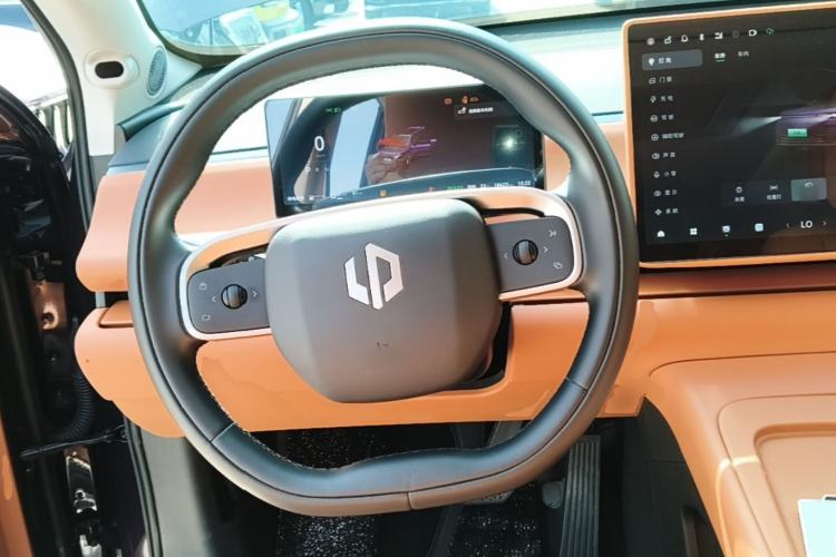 Used Leapmotor C16 2024 Range-Extended 200 Luxury Edition Steering Wheel