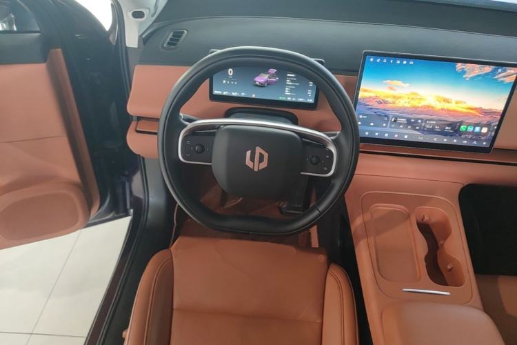 Used Leapmotor C16 2024 Range-Extended 200 LiDAR Edition Steering Wheel