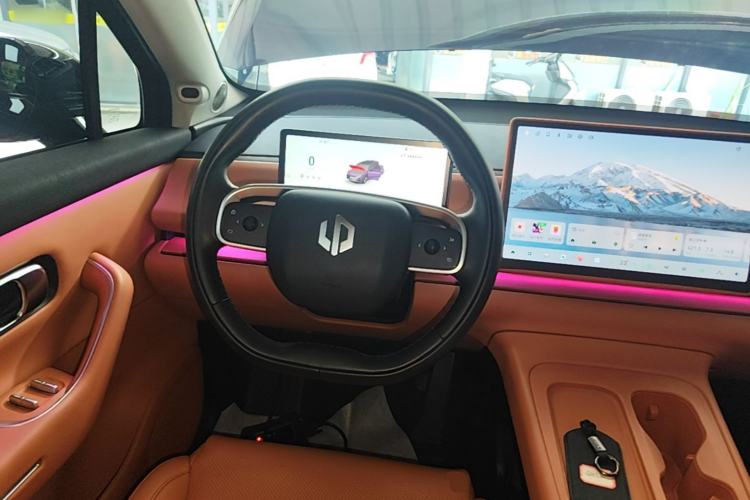 Used Leapmotor C16 2024 Range-Extended 200 LiDAR Edition Steering Wheel