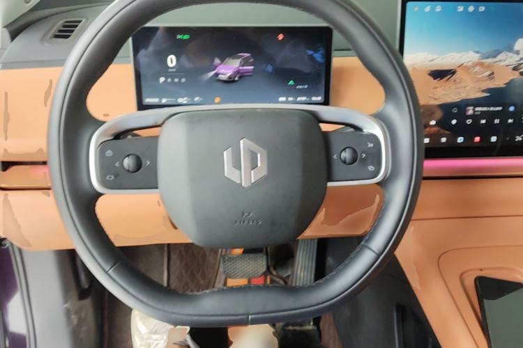 Used Leapmotor C16 2024 Range-Extended 200 LiDAR Edition Steering Wheel