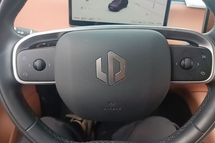 Used Leapmotor C16 2024 Range-Extended 200 Luxury Edition Steering Wheel