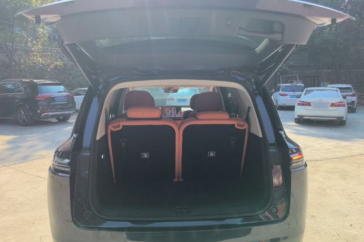 Used Leapmotor C16 2024 Range-Extended 200 LiDAR Edition Trunk
