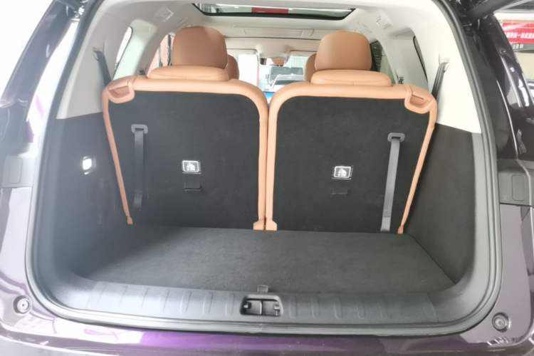 Used Leapmotor C16 2024 Range-Extended 200 LiDAR Edition Trunk