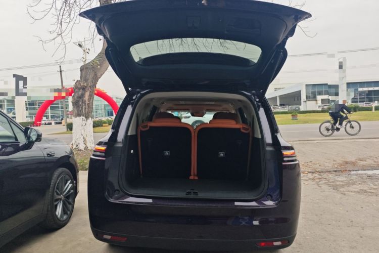 Used Leapmotor C16 2024 Range-Extended 200 LiDAR Edition Trunk