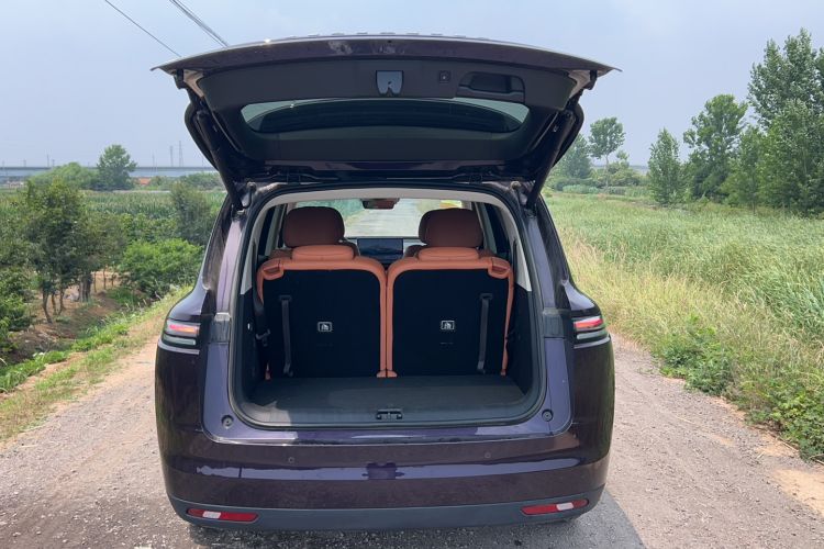 Used Leapmotor C16 2024 Range-Extended 200 LiDAR Edition Trunk