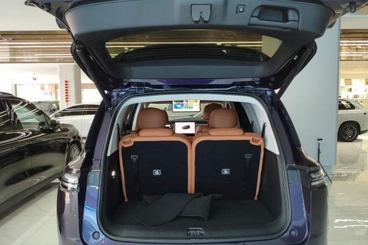 Used Leapmotor C16 2024 Range-Extended 200 LiDAR Edition Trunk